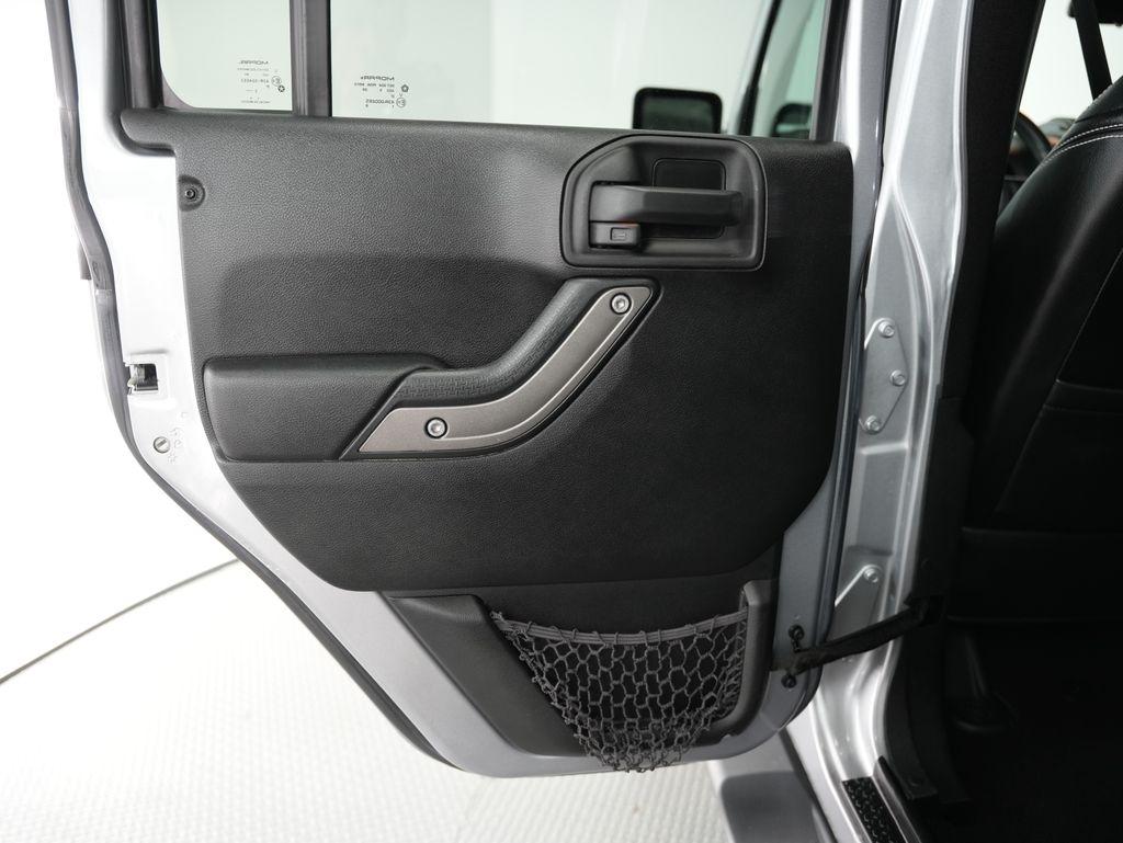 Jeep Wrangler Unlimited 4WD 4dr Sport 2016