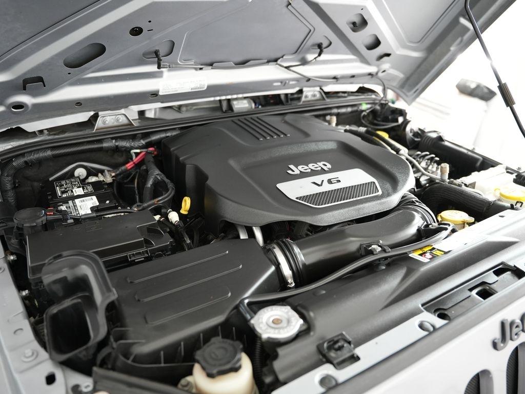 Jeep Wrangler Unlimited 4WD 4dr Sport 2016