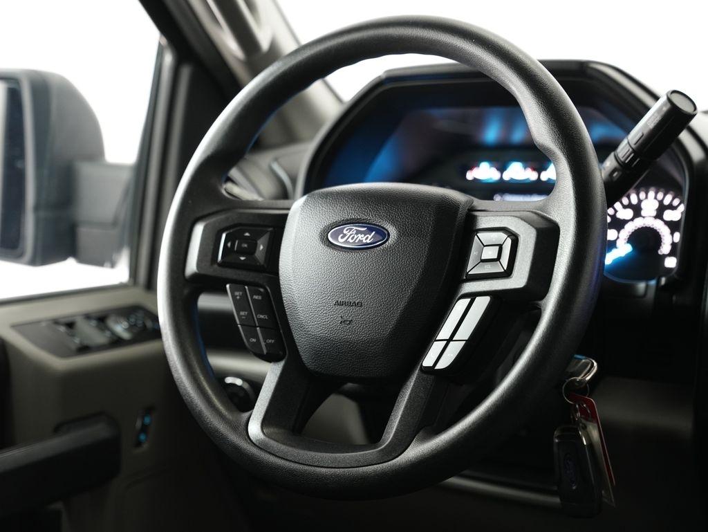 Ford F-150 Lariat 4WD SuperCab 8' Box 2020