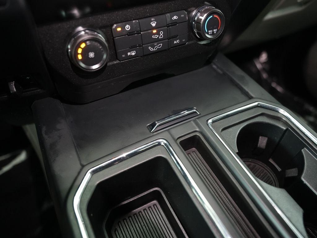 Ford F-150 Lariat 4WD SuperCab 8' Box 2020