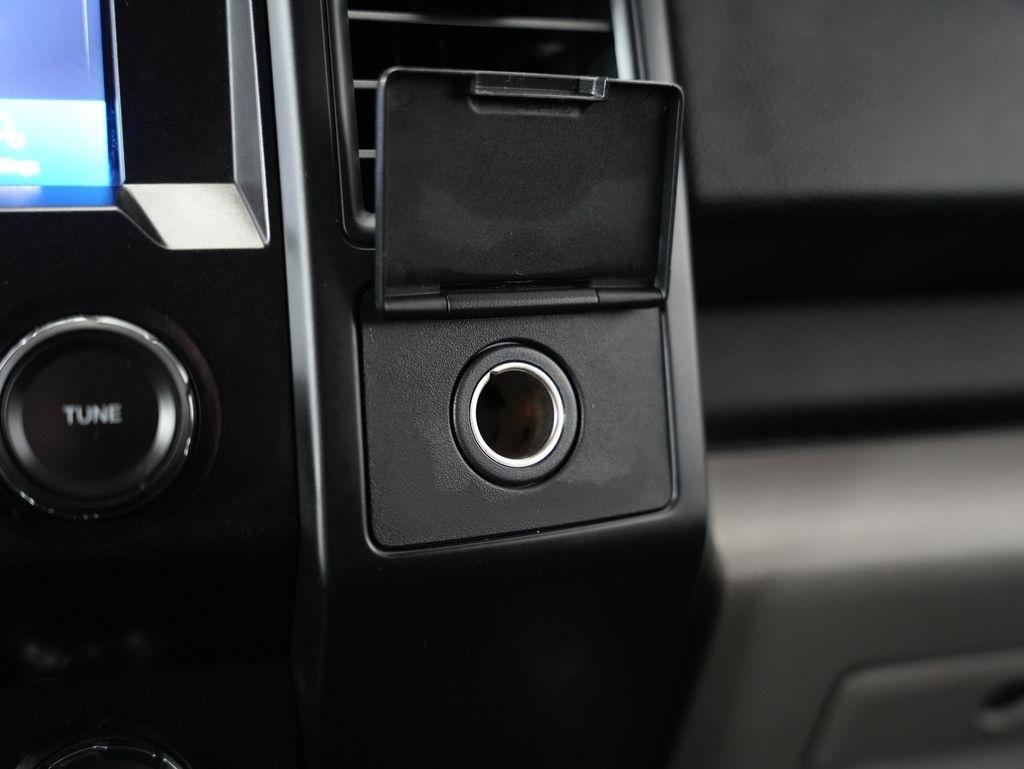 Ford F-150 Lariat 4WD SuperCab 8' Box 2020