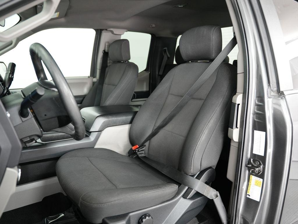 Ford F-150 Lariat 4WD SuperCab 8' Box 2020