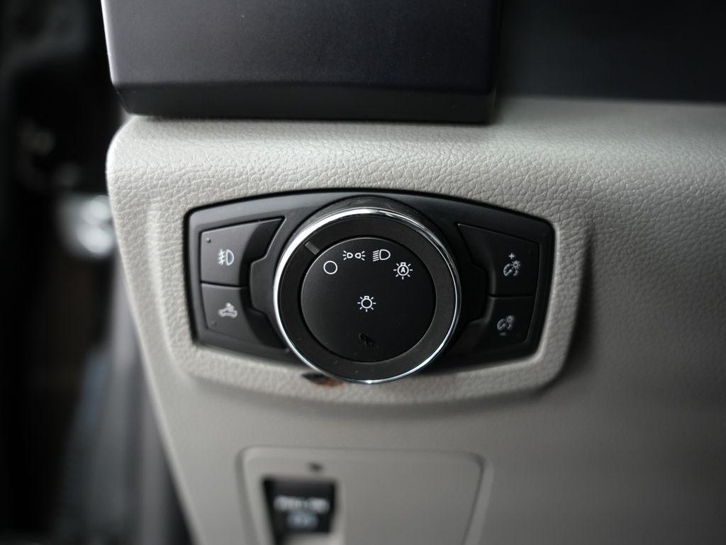 Ford F-150 Lariat 4WD SuperCab 8' Box 2020