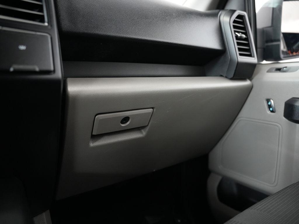 Ford F-150 Lariat 4WD SuperCab 8' Box 2020