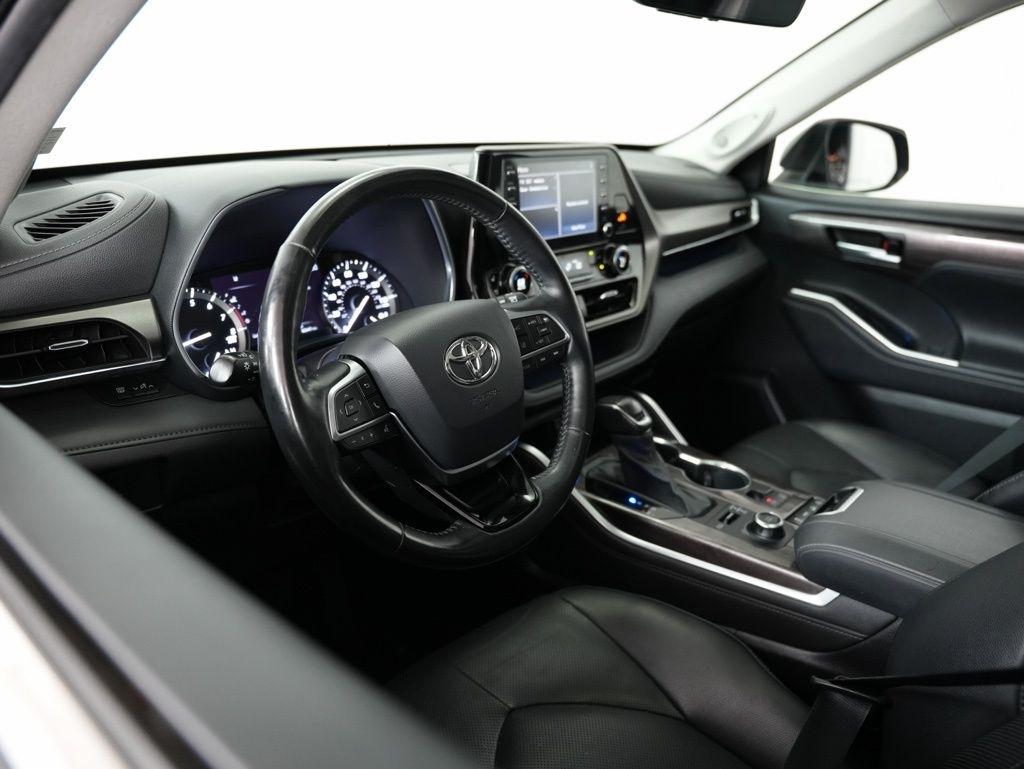 Toyota Highlander Limited AWD (Natl) 2020