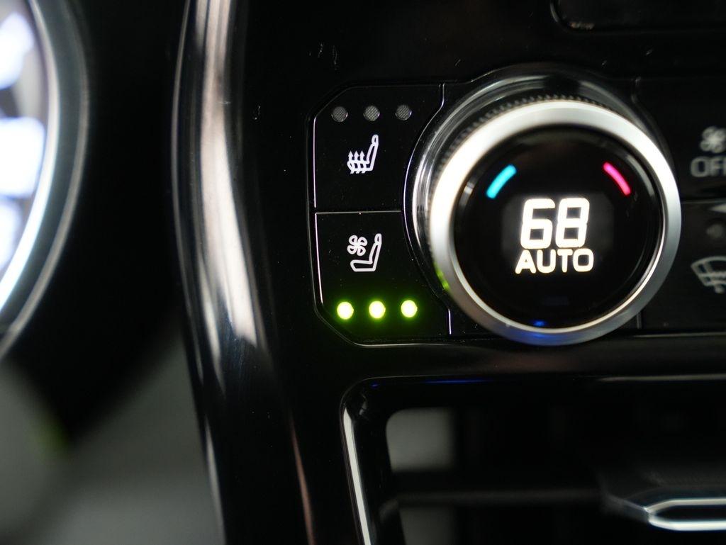 Toyota Highlander Limited AWD (Natl) 2020