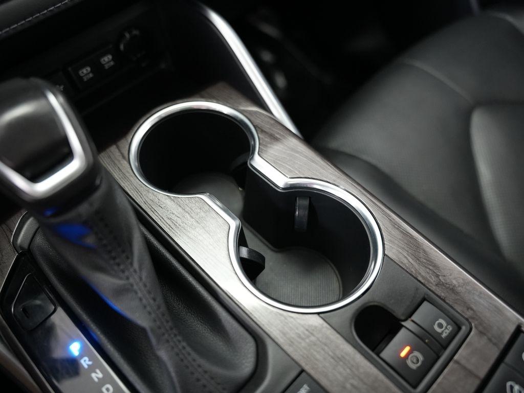 Toyota Highlander Limited AWD (Natl) 2020