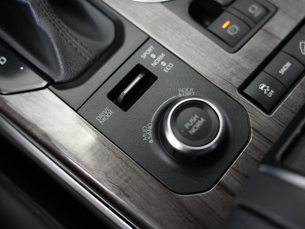 Toyota Highlander Limited AWD (Natl) 2020