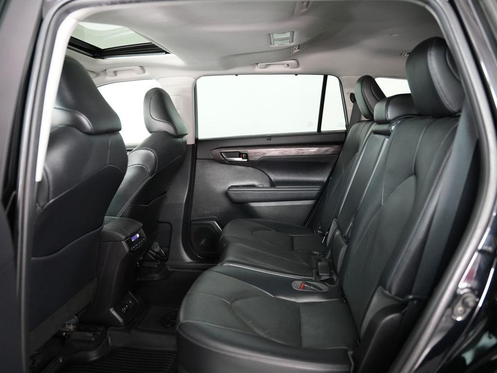 Toyota Highlander Limited AWD (Natl) 2020