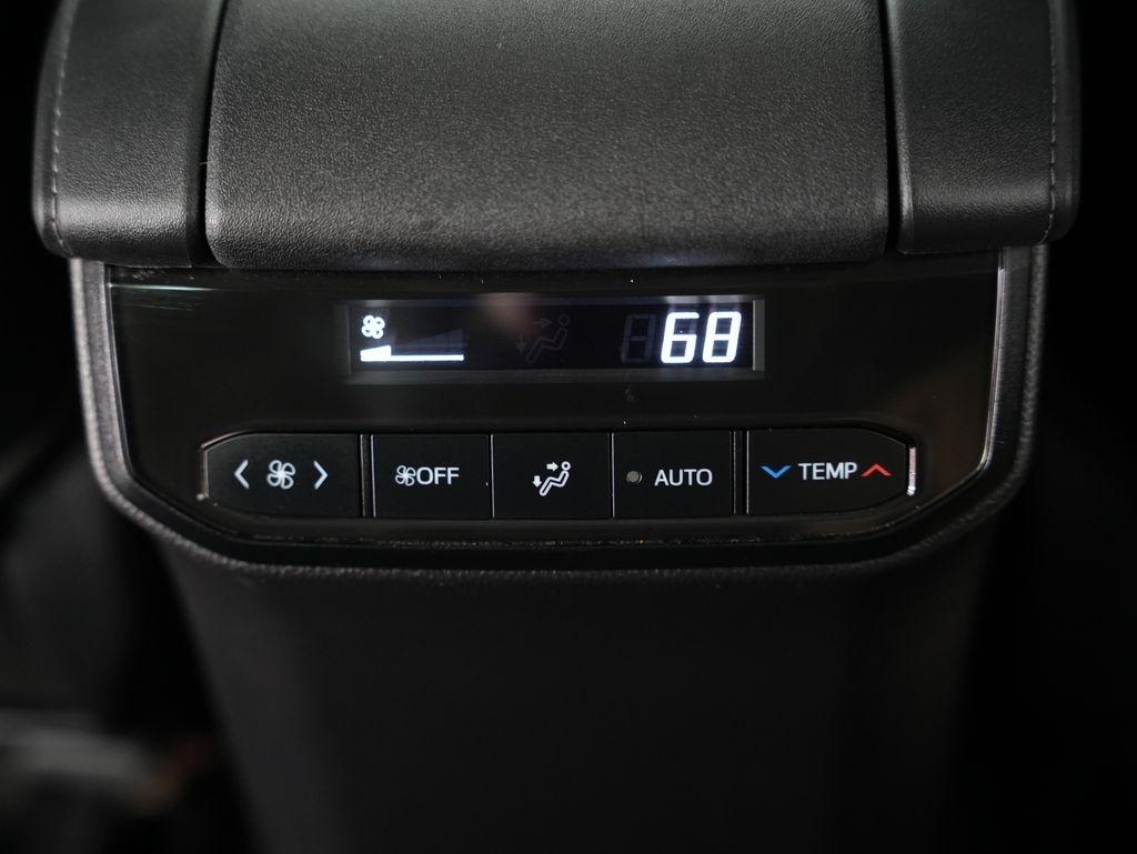 Toyota Highlander Limited AWD (Natl) 2020