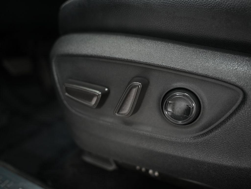 Toyota Highlander Limited AWD (Natl) 2020