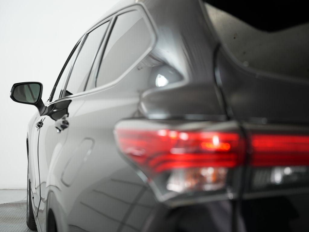 Toyota Highlander Limited AWD (Natl) 2020