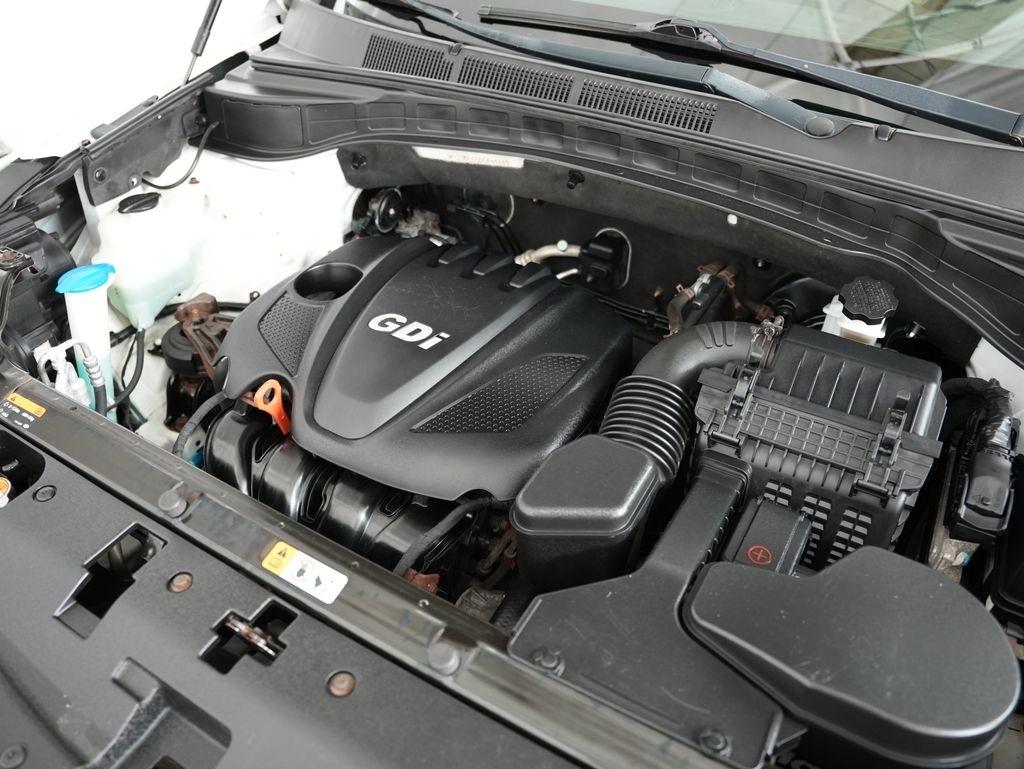 Hyundai Santa Fe AWD 4dr Sport 2013