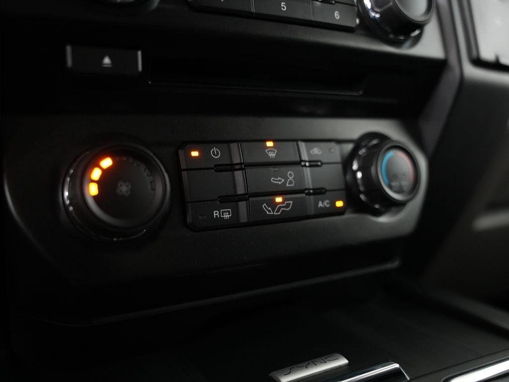 Ford F-150 Lariat 4WD SuperCrew 5.5' Box 2018