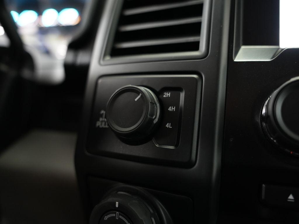 Ford F-150 Lariat 4WD SuperCrew 5.5' Box 2018