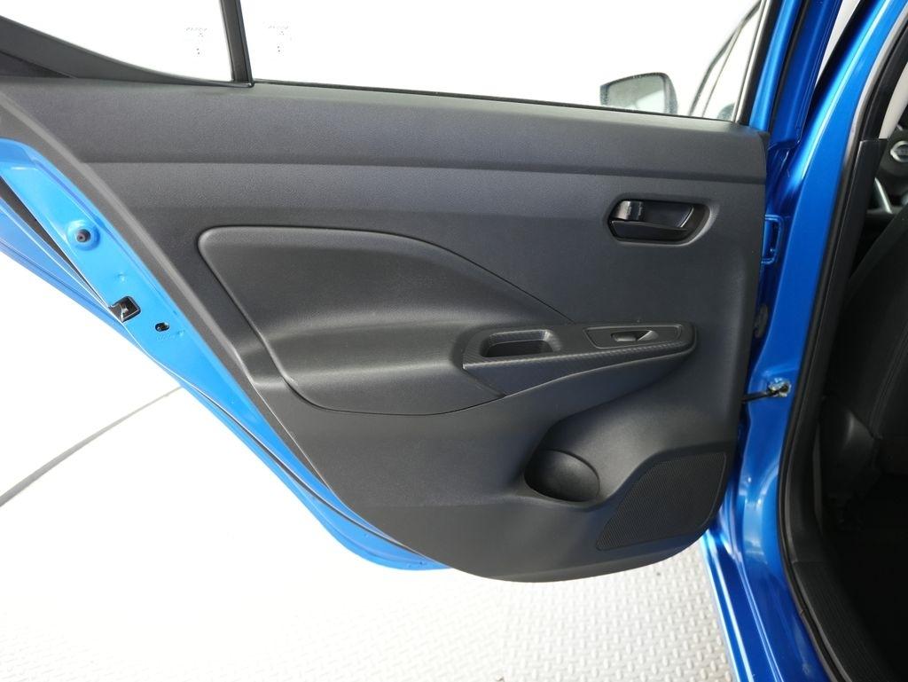 Nissan Versa S CVT 2021