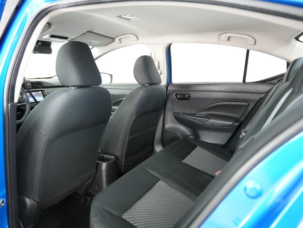 Nissan Versa S CVT 2021