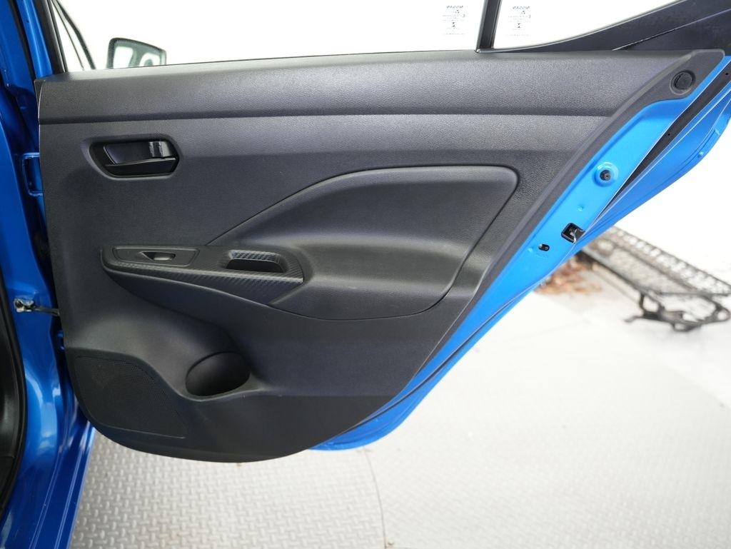 Nissan Versa S CVT 2021