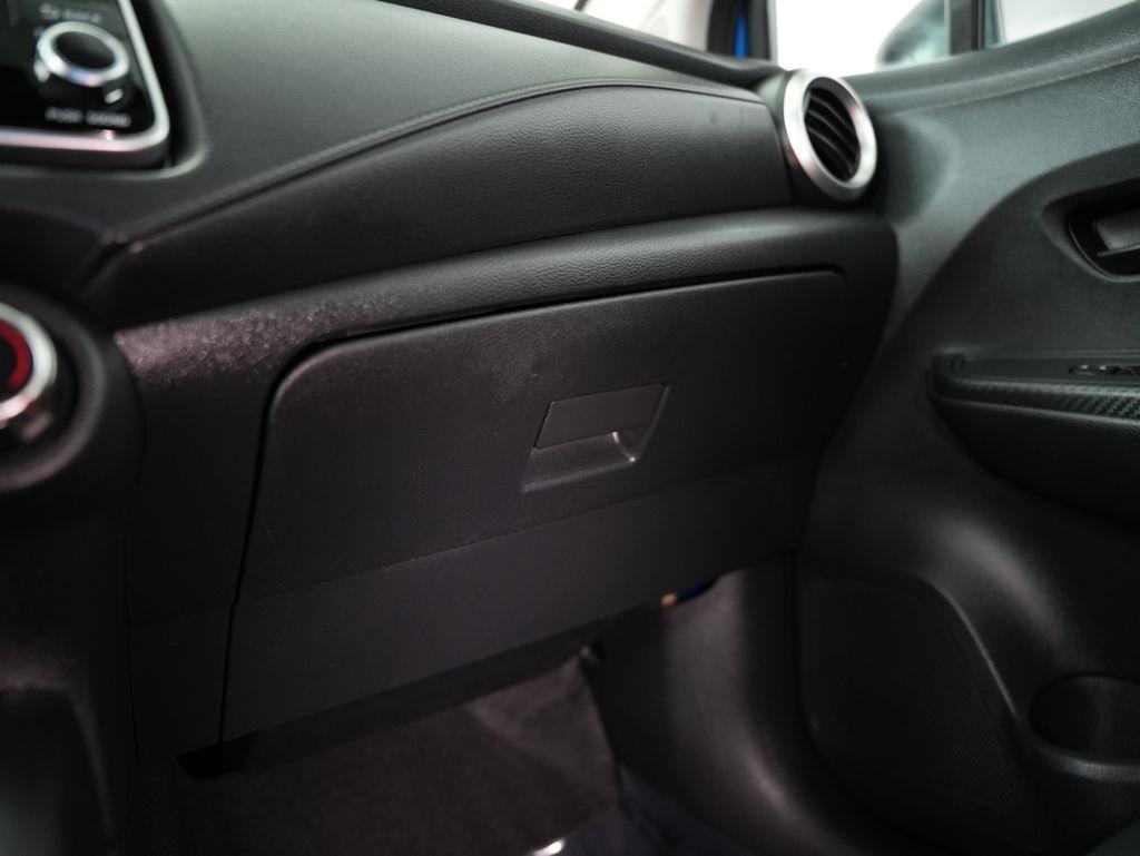 Nissan Versa S CVT 2021