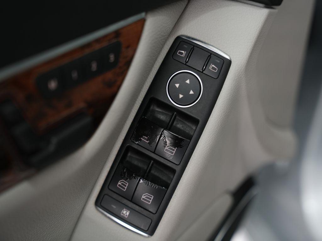 Mercedes-Benz C-Class 4dr Sdn C 300 Sport 4MATIC 2012