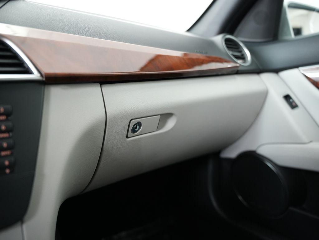 Mercedes-Benz C-Class 4dr Sdn C 300 Sport 4MATIC 2012