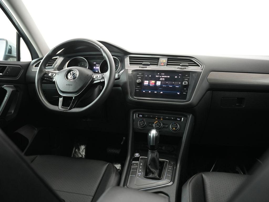 Volkswagen Tiguan 2.0T SE R-Line Black FWD 2020
