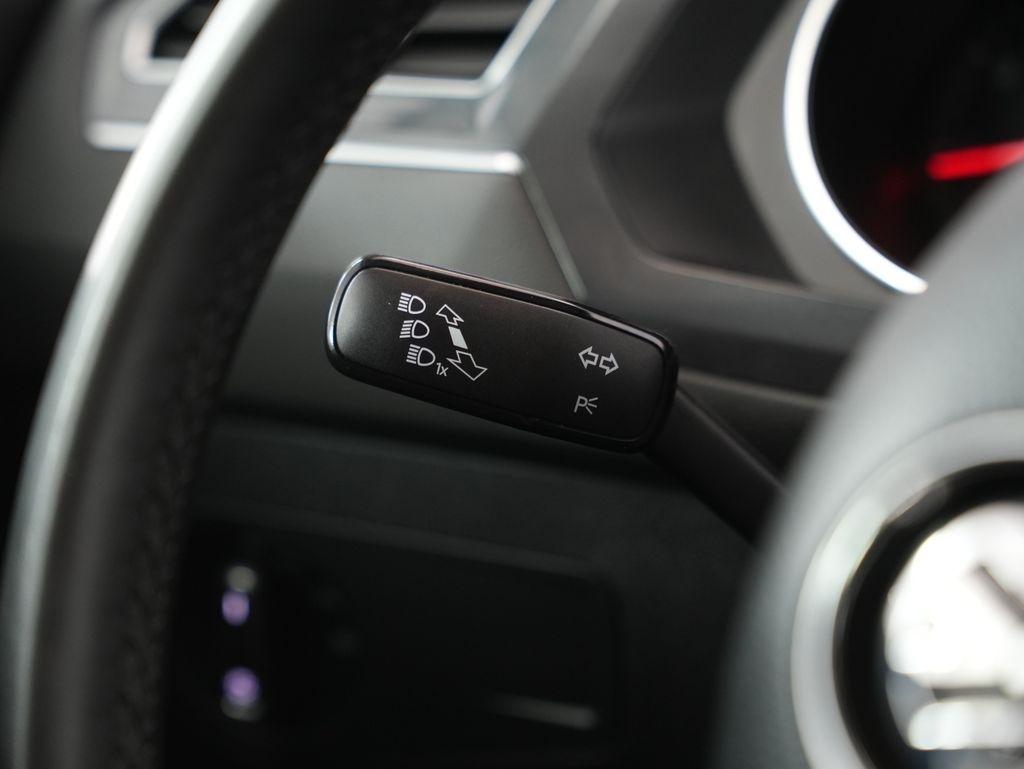 Volkswagen Tiguan 2.0T SE R-Line Black FWD 2020