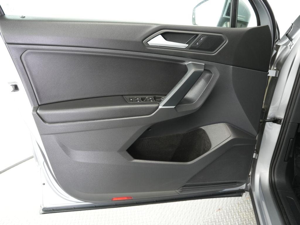 Volkswagen Tiguan 2.0T SE R-Line Black FWD 2020