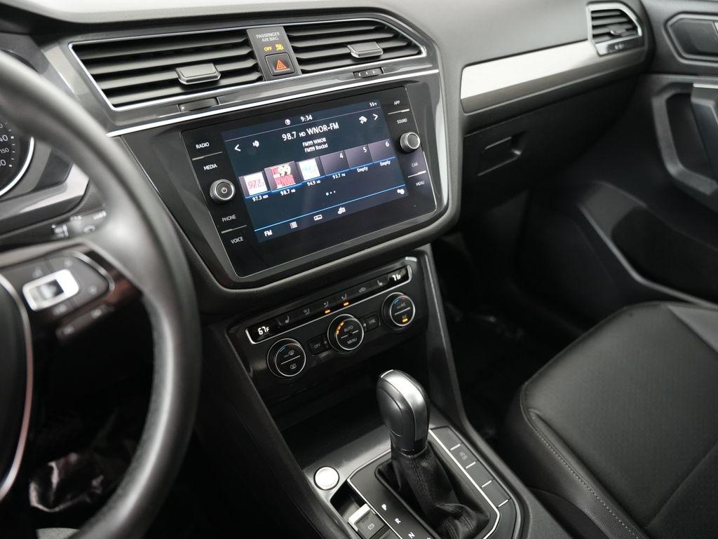 Volkswagen Tiguan 2.0T SE R-Line Black FWD 2020