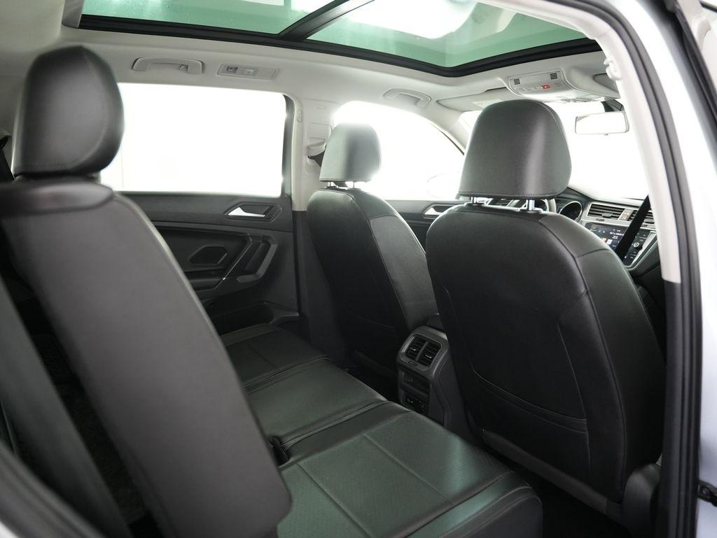 Volkswagen Tiguan 2.0T SE R-Line Black FWD 2020