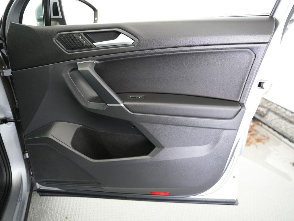 Volkswagen Tiguan 2.0T SE R-Line Black FWD 2020