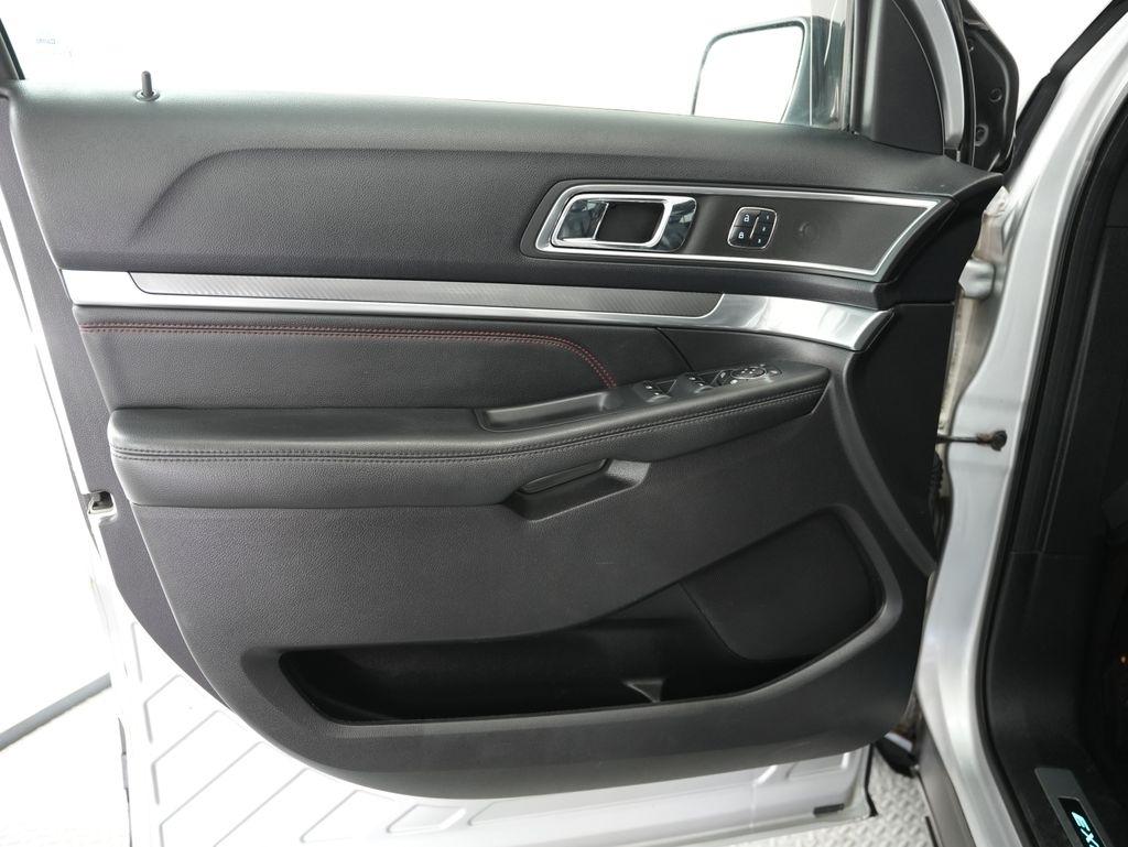 Ford Explorer 4WD 4dr Sport 2016