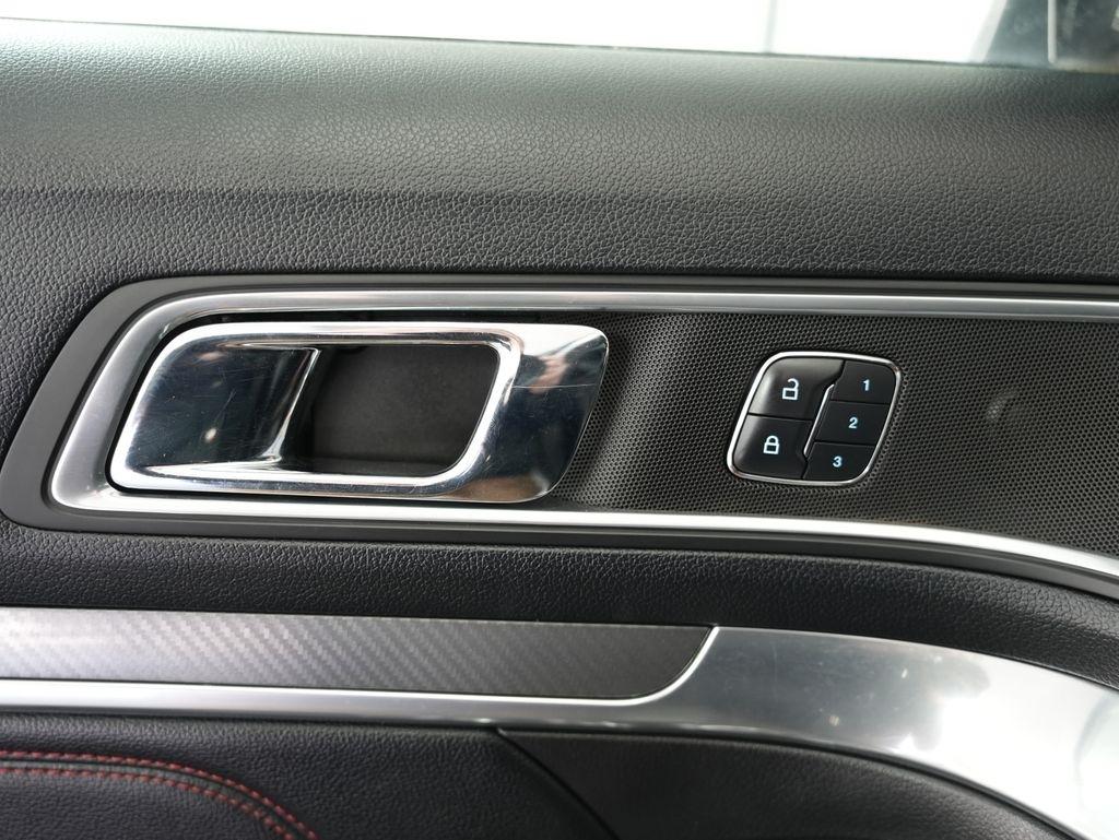 Ford Explorer 4WD 4dr Sport 2016