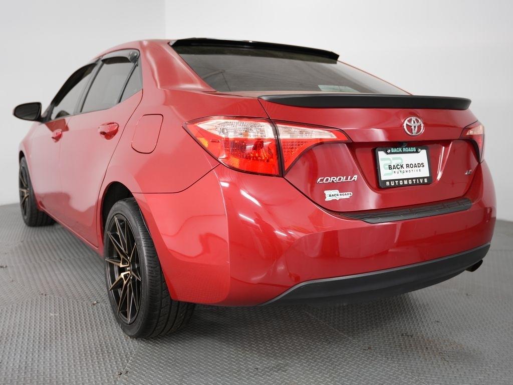 Toyota Corolla XLE CVT (Natl) 2019