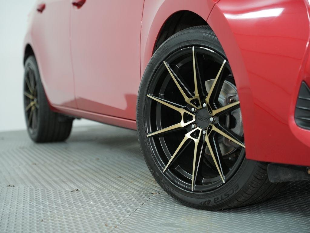 Toyota Corolla XLE CVT (Natl) 2019