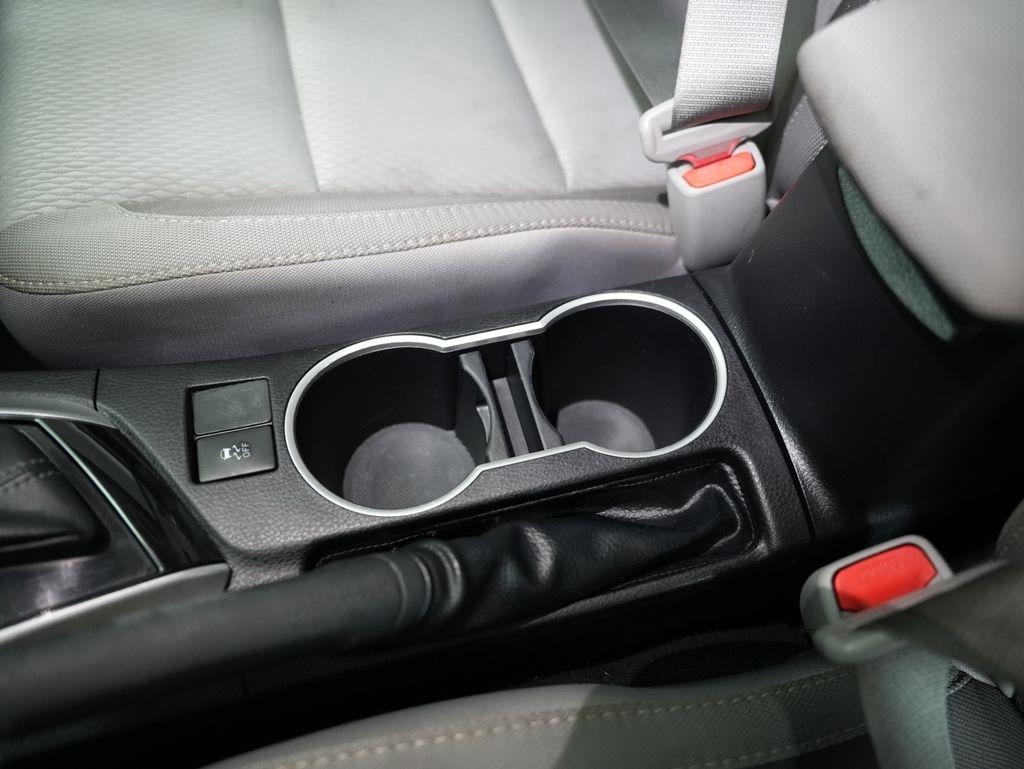 Toyota Corolla XLE CVT (Natl) 2019