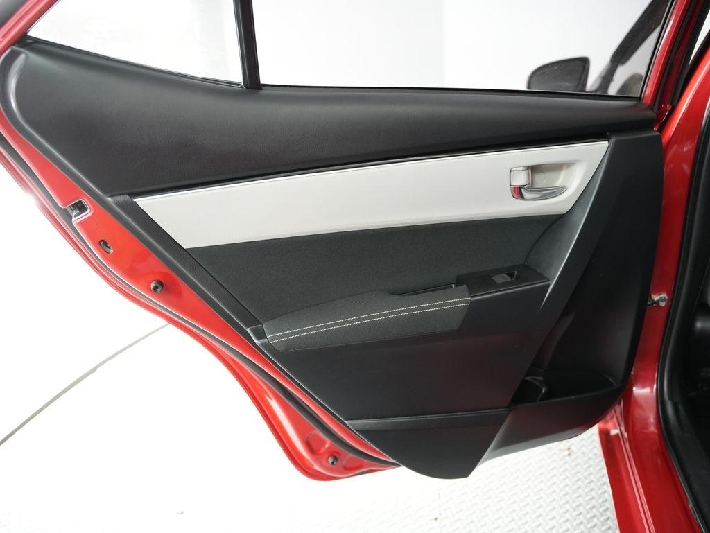 Toyota Corolla XLE CVT (Natl) 2019