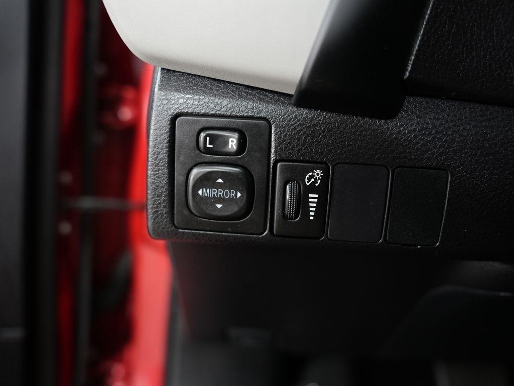 Toyota Corolla XLE CVT (Natl) 2019