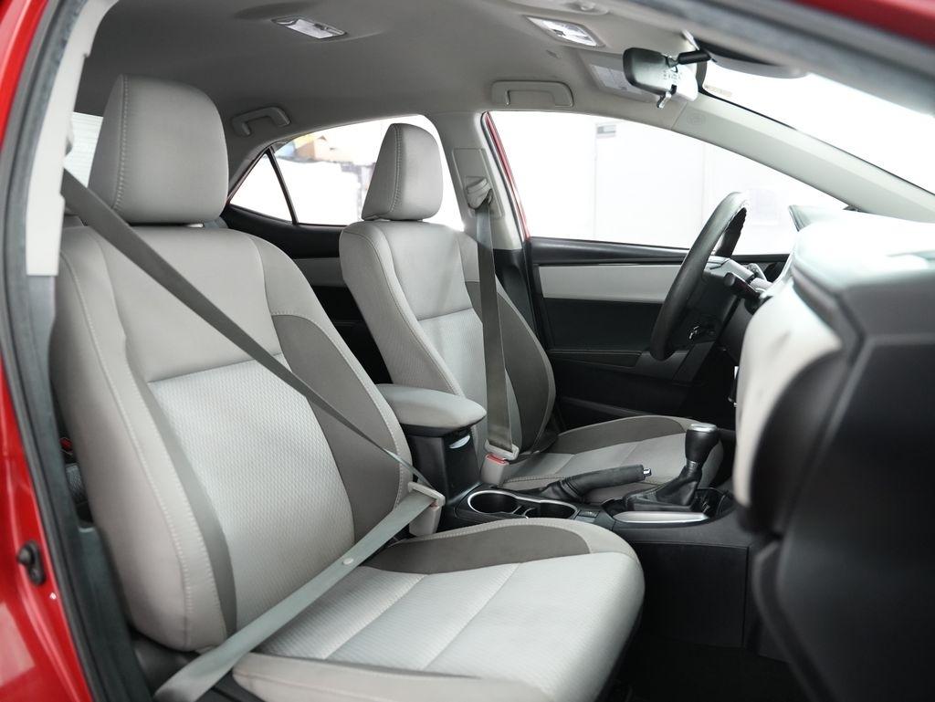 Toyota Corolla XLE CVT (Natl) 2019