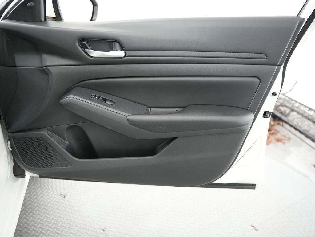 Nissan Altima 2.5 S Sedan 2021