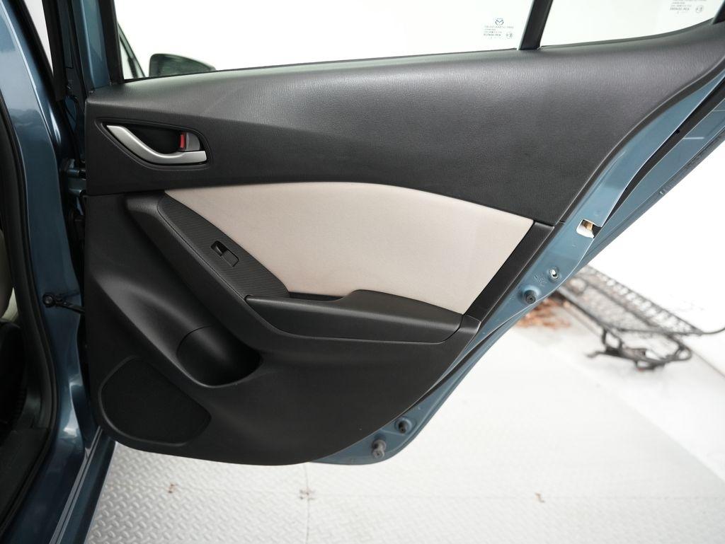 Mazda MAZDA3 5dr HB Auto i Touring 2015