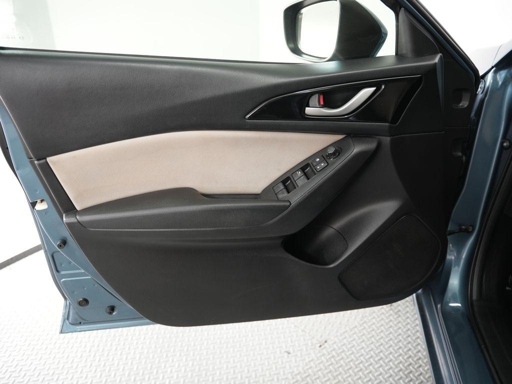 Mazda MAZDA3 5dr HB Auto i Touring 2015