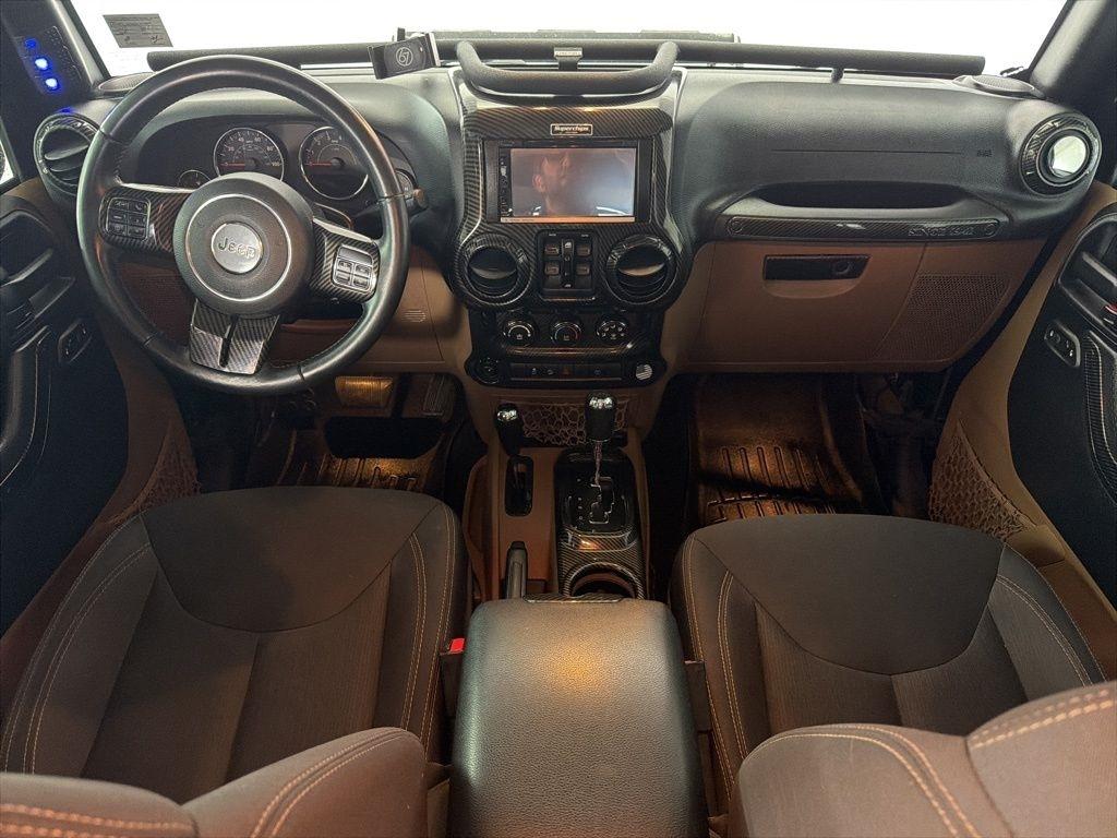 Jeep Wrangler Unlimited 4WD 4dr Sahara 2016