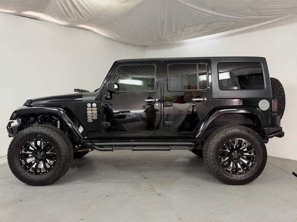 Jeep Wrangler Unlimited 4WD 4dr Sahara 2016