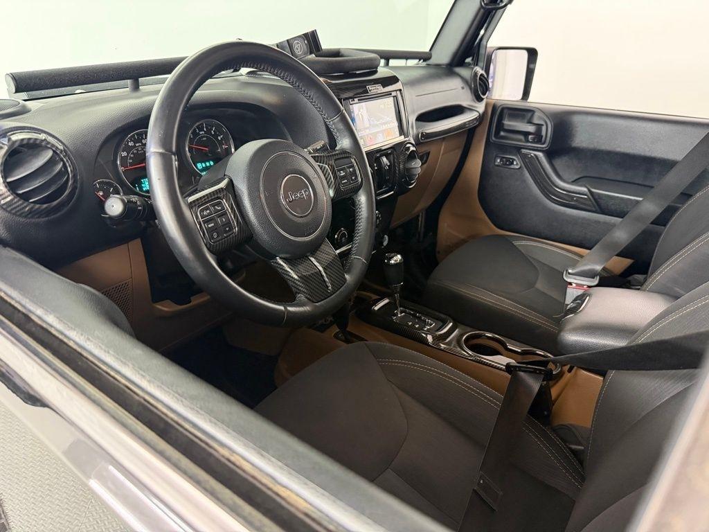 Jeep Wrangler Unlimited 4WD 4dr Sahara 2016