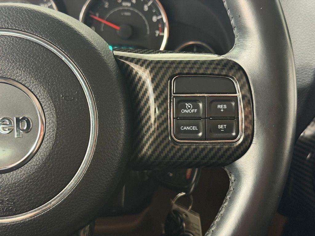 Jeep Wrangler Unlimited 4WD 4dr Sahara 2016