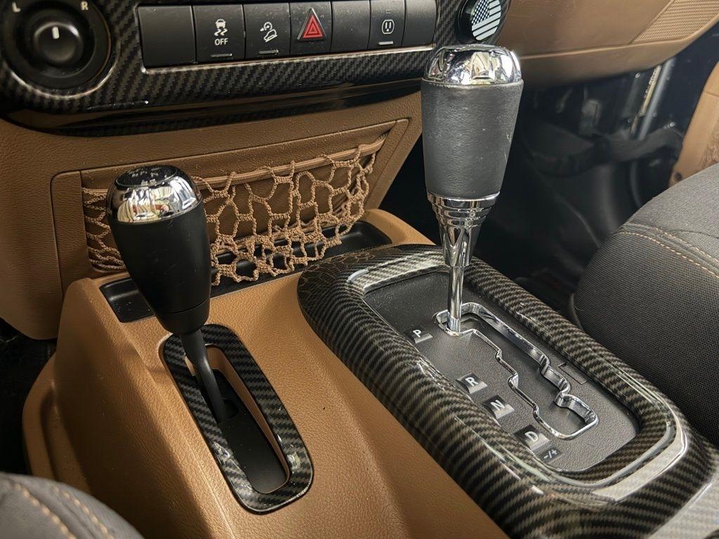 Jeep Wrangler Unlimited 4WD 4dr Sahara 2016