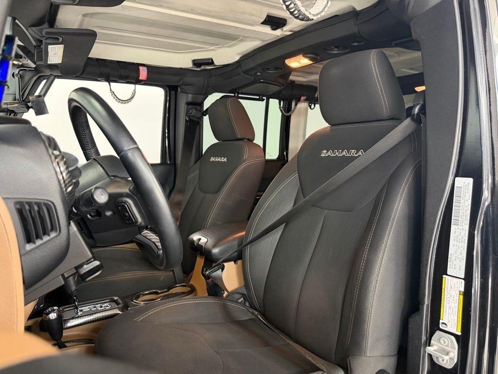 Jeep Wrangler Unlimited 4WD 4dr Sahara 2016