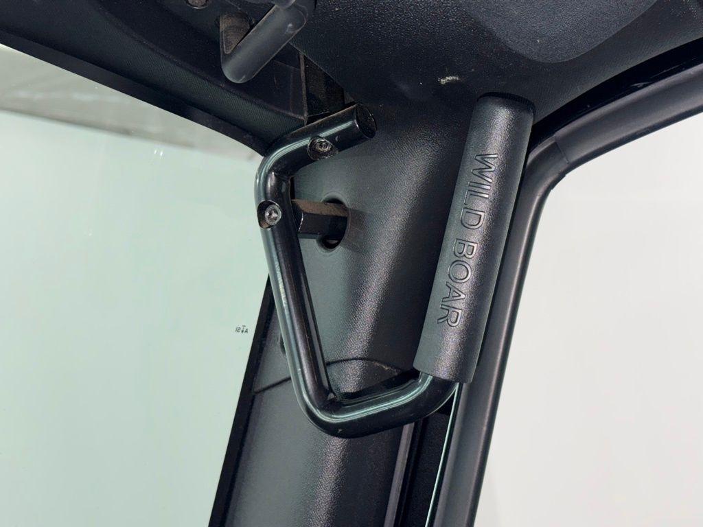 Jeep Wrangler Unlimited 4WD 4dr Sahara 2016