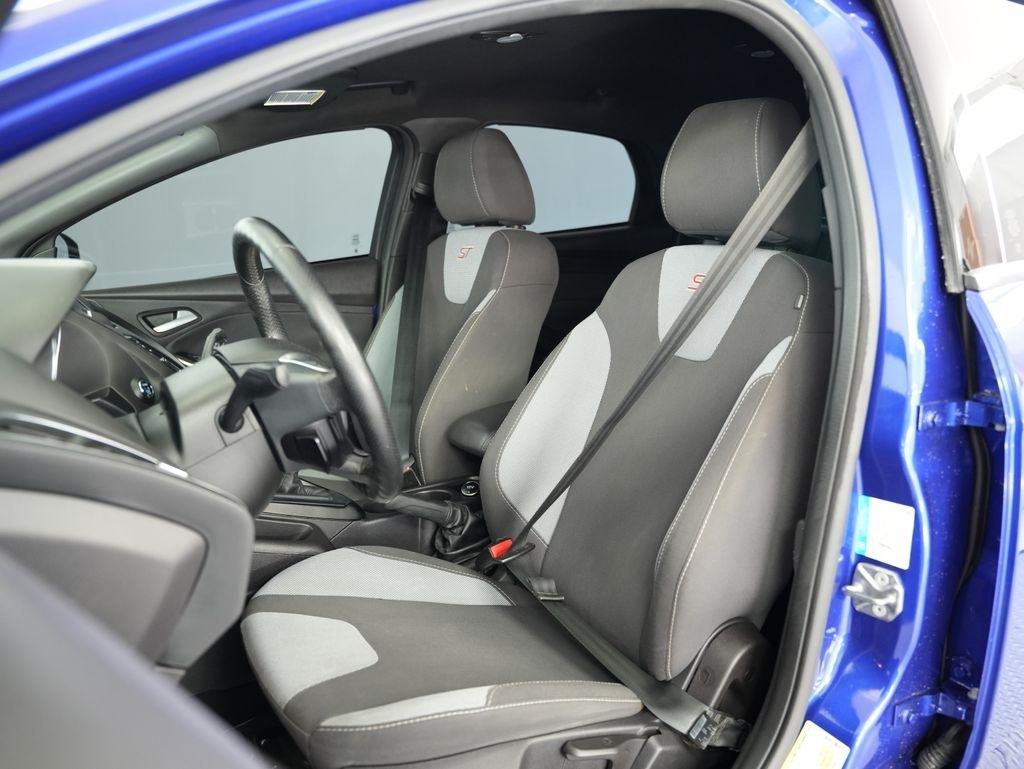 Ford Focus 5dr HB ST 2014